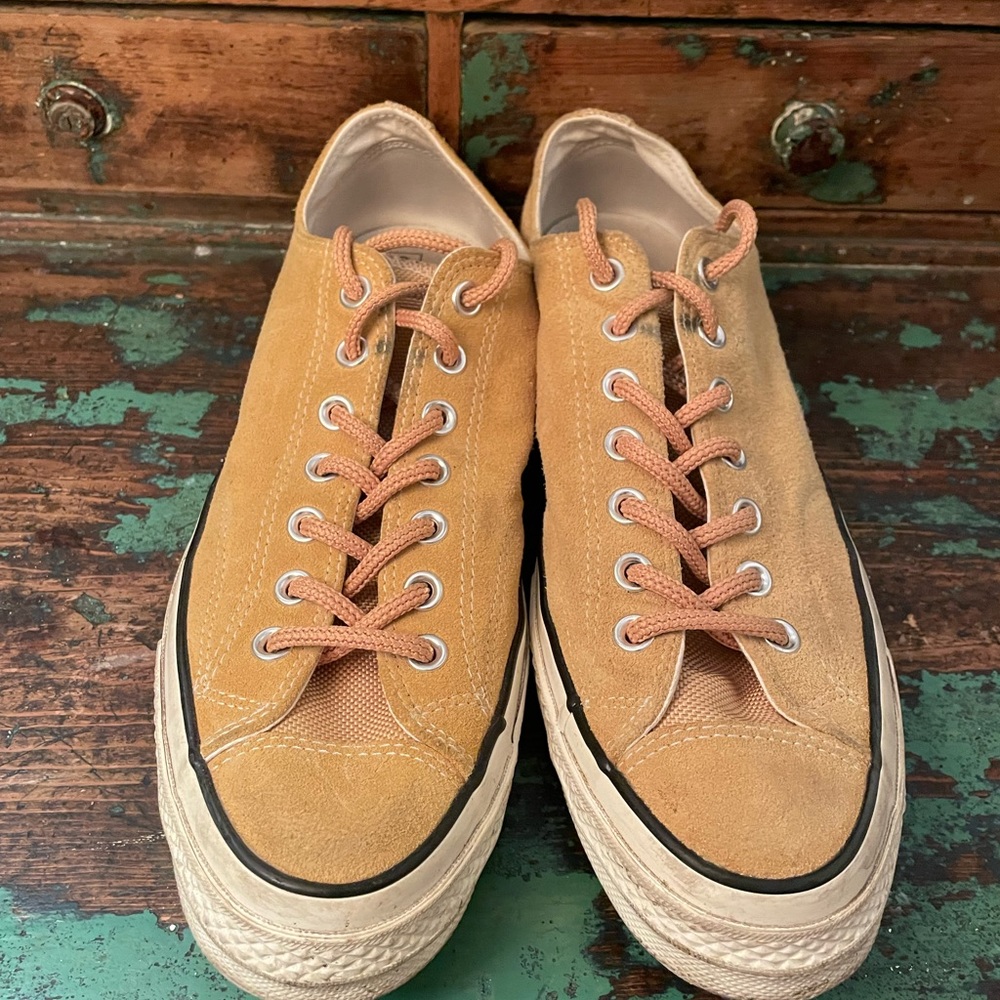 Gold Converse All-Star